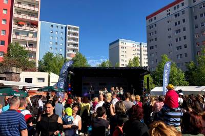 8. Familientraditionsfest auf dem Cecilienplatz - 